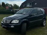 Gebraucht Mercedes ML270 163 PS (119 kW) 2005 Blau SUV