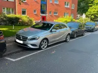 Gebraucht Mercedes A180 122 PS (89 kW) 2012 Silber Kleinwagen