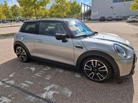 Gebraucht Mini Cooper S Essential 178 PS (130 kW) 2023 Silber Kleinwagen