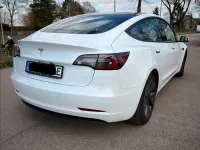 Gebraucht Tesla Model 3 Standard Range 225 kW (306 PS) 2021 Weiß Limousine
