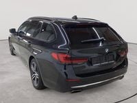 Gebraucht BMW 530 Luxury Line 286 PS (210 kW) 2022 Saphirschwarz metallic Kombi