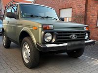 Gebraucht Lada niva 83 PS (61 kW) 2016 Grün SUV