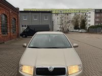 Gebraucht Skoda Fabia 75 PS (55 kW) 2004 Gold Limousine