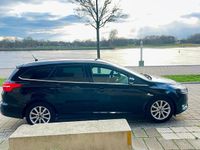 Gebraucht Ford Focus Titanium 122 PS (89 kW) 2018 Schwarz Limousine