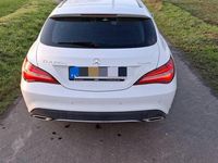 Gebraucht Mercedes CLA220 Shooting Brake 177 PS (130 kW) 2017 Schwarz Kombi
