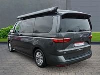 Neu VW California Beach 150 PS (110 kW) 2025 Grau Van
