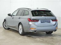 Gebraucht BMW 320 190 PS (139 kW) 2022 Grau Kombi