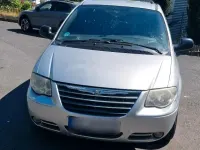 Gebraucht Chrysler Grand Voyager 150 PS (110 kW) 2005 Silber Van / Kleinbus