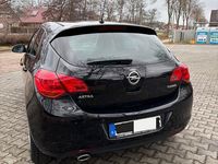 Gebraucht Opel Astra Design Edition 140 PS (102 kW) 2011 Schwarz Limousine