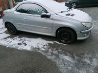 Gebraucht Peugeot 206 CC 109 PS (80 kW) 2003 Silber Cabrio