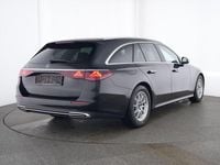 Gebraucht Mercedes E200 Avantgarde 204 PS (150 kW) 2024 Schwarz Kombi