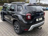 Gebraucht Dacia Duster Celebration 131 PS (96 kW) 2021 Perlmuttschwarz SUV