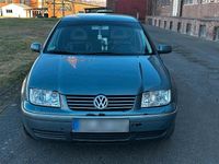 Gebraucht VW Bora 77 PS (56 kW) 2002 Grau Limousine