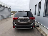 Gebraucht Mitsubishi Outlander 150 PS (110 kW) 2017 Braun SUV
