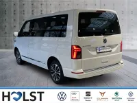 Gebraucht VW Multivan Generation Six 150 PS (110 kW) 2022 Weiß Van / Kleinbus