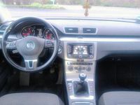 Gebraucht VW Passat Comfortline 105 PS (77 kW) 2012 Grau Limousine