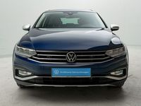 Gebraucht VW Passat Alltrack 200 PS (147 kW) 2023 Aquamarinblau metallic Kombi