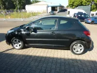 Gebraucht Peugeot 207 Tendance 95 PS (69 kW) 2010 Schwarz Limousine