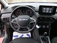 Neu Dacia Sandero Stepway 91 PS (66 kW) 2025 Grau Limousine