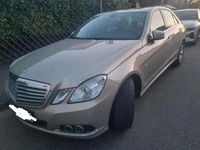 Gebraucht Mercedes E220 170 PS (125 kW) 2009 Gold Limousine