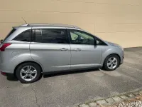 Używany Ford Grand C-Max 116 KM (85 kW) 2012 Srebrny Minivan