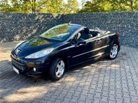 gebraucht Peugeot 207 CC Premium schwarz aus 1. Hand