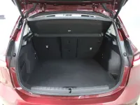Gebraucht BMW 218 Active Tourer 150 PS (110 kW) 2023 Piemont rot metallic Van / Kleinbus