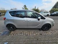 Gebraucht Opel Meriva Design Edition 101 PS (74 kW) 2011 Silber Van / Kleinbus