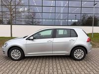 Gebraucht VW Golf VII Trendline 86 PS (63 kW) 2015 Reflexsilber metallic Kleinwagen