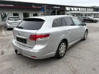 Gebraucht Toyota Avensis 126 PS (92 kW) 2011 Silber Limousine