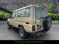 Neu Toyota Land Cruiser 231 PS (169 kW) 2026 Beige SUV