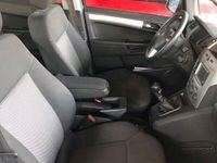 gebraucht Opel Zafira 1,8 Design Edition