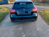 Gebraucht Mercedes A160 102 PS (75 kW) 2017 Schwarz Kleinwagen