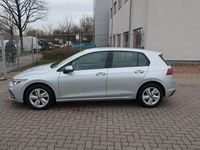 Gebraucht VW Golf VIII 116 PS (85 kW) 2023 Silber Limousine