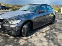 Gebraucht BMW 320 150 PS (110 kW) 2005 Grau Limousine