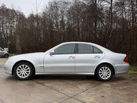Gebraucht Mercedes E200 Elegance 184 PS (135 kW) 2006 Silber Limousine