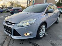 gebraucht Ford Focus Lim. Titanium*XENON*NAVI*PDC*KEYLESSGO*