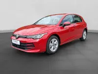 Gebraucht VW Golf VIII Life 150 PS (110 kW) 2024 Rot Limousine