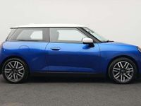 Second-hand Mini Cooper Classic 135 kW (184 CP) 2025 Albastru Hatchback