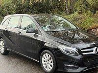 Gebraucht Mercedes B180 109 PS (80 kW) 2016 Schwarz Van / Kleinbus
