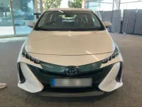 Gebraucht Toyota Prius Plug-in Hybrid 98 PS (72 kW) 2019 Weiß Kleinwagen