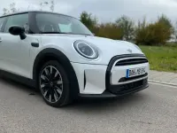 Gebraucht Mini Cooper Classic 136 PS (100 kW) 2023 Weiß Kleinwagen