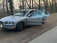 Gebraucht Volvo S60 140 PS (102 kW) 2001 Silber Limousine