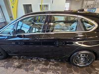 Gebraucht BMW 216 116 PS (85 kW) 2015 Schwarz Kombi