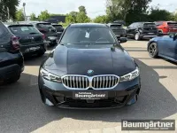 Gebraucht BMW 330 M Sport 245 PS (180 kW) 2025 Schwarz Kombi