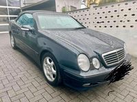 Gebraucht Mercedes CLK200 136 PS (100 kW) 2000 Schwarz Cabrio