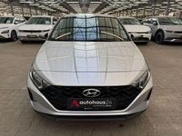 Gebraucht Hyundai i20 Select 101 PS (74 kW) 2022 Silber Kleinwagen