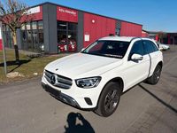 Gebraucht Mercedes GLC220 194 PS (142 kW) 2022 Polarweiss SUV