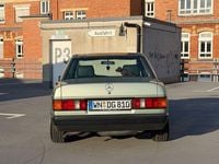 Gebraucht Mercedes 190 118 PS (86 kW) 1988 Grün Limousine