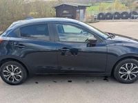 Używany Mazda 2 Kizoku 90 KM (66 kW) 2018 Niebieski Sedan/Limuzyna